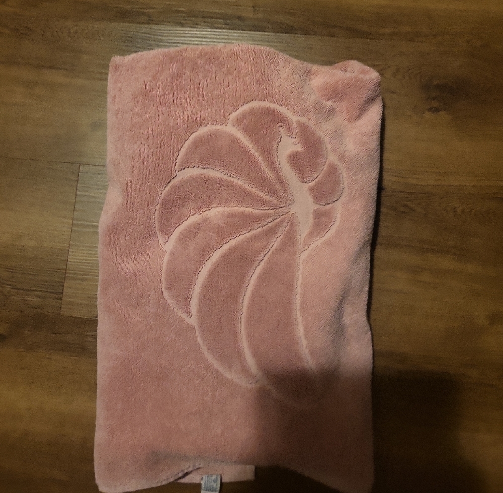Pink Embossed Towel Rare? El Pilar Peacock Towel